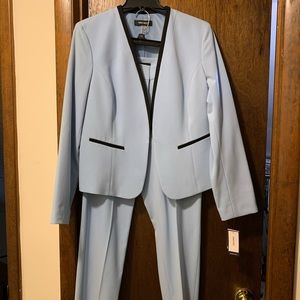 Nine West woman’s pants suit